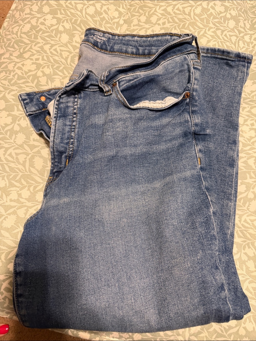 Old Navy Light Blue Straight-Leg Women's Jeans